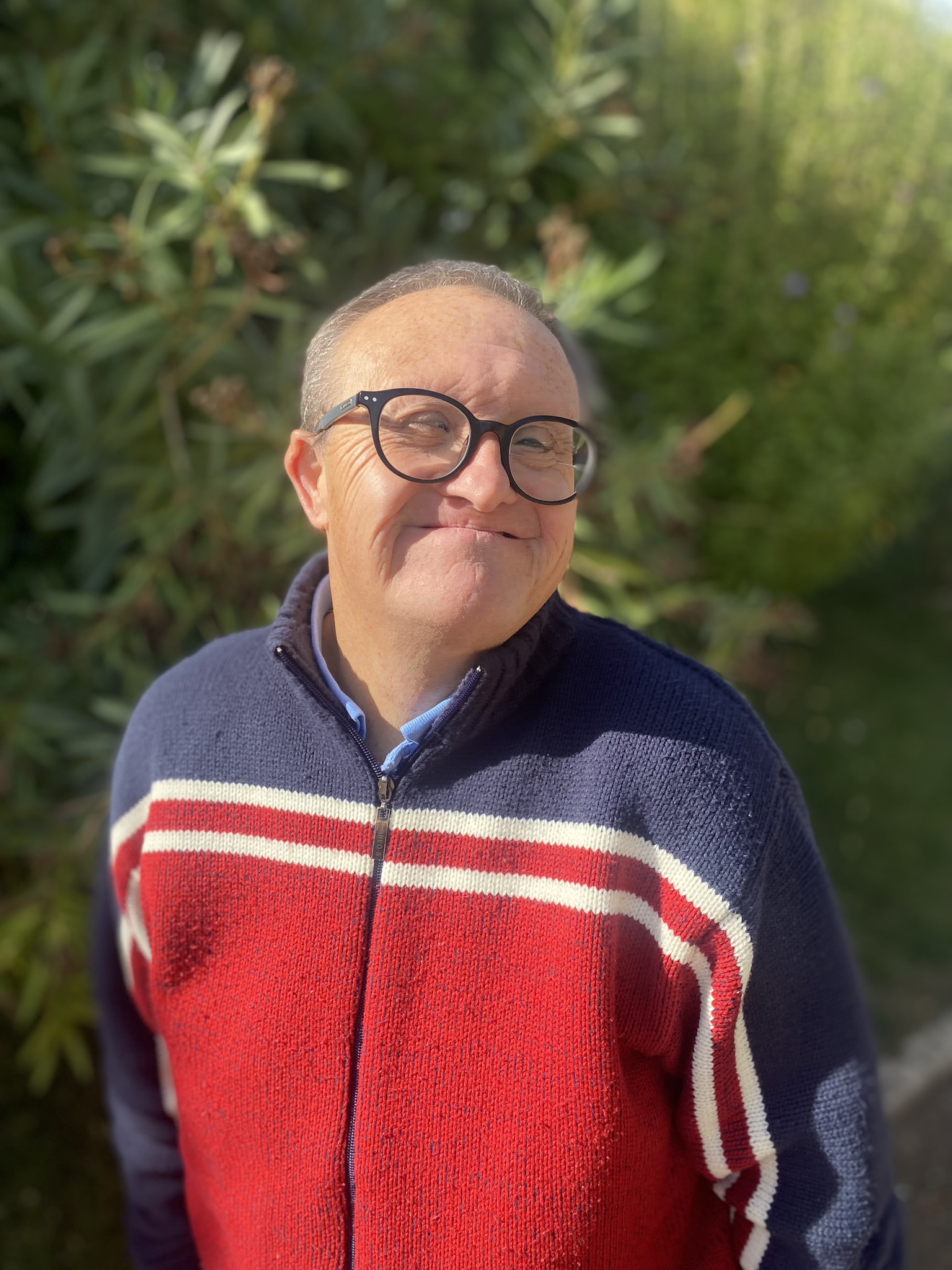 Persona mayor con discapacidad intelectual
